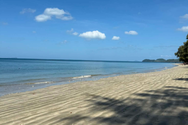 Koh Jum Beach Villas stranden 750*500 Stranden ved Koh Jum Beach Villas